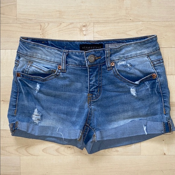 Light Wash Denim Shorts - Picture 1 of 2